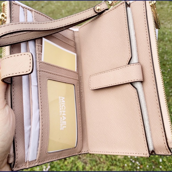 👜💕Michael Kors Double Zip Wristlet Phone Wallet - Picture 2 of 4